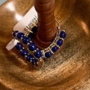 NWT Blue Lapis & sterling silver in & out hoop earrings 1 inch drop -snap bar